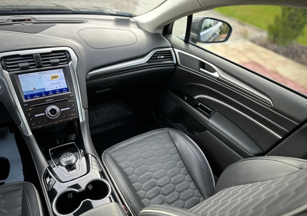 Ford Mondeo cena 109700 przebieg: 117000, rok produkcji 2020 z Brok małe 781